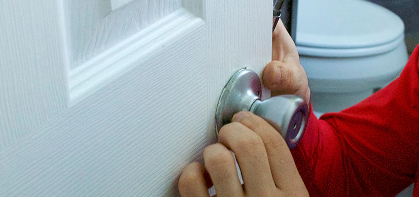 Vintage Door Knob Replacement in Adelanto, CA
